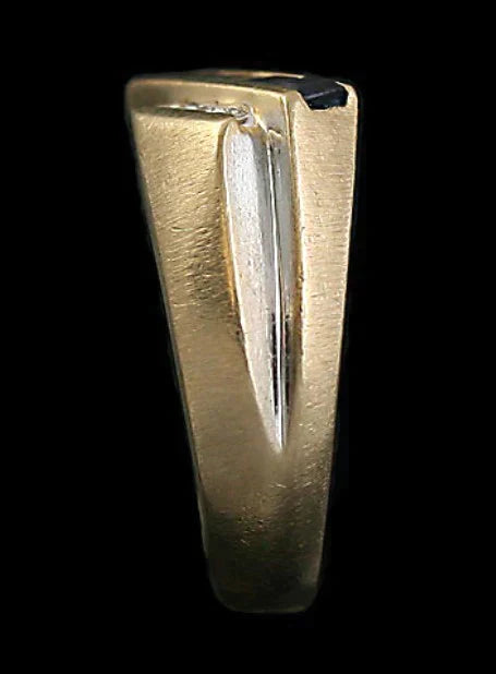 Striking Modern 14k Yellow Gold Diamond & Blue Sapphire Ring Size 8.75