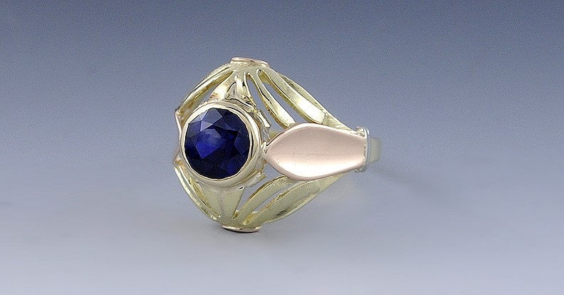 Nice Retro Vintage c1950s 14K Two Tone Rose & Yellow Gold Sapphire Ring