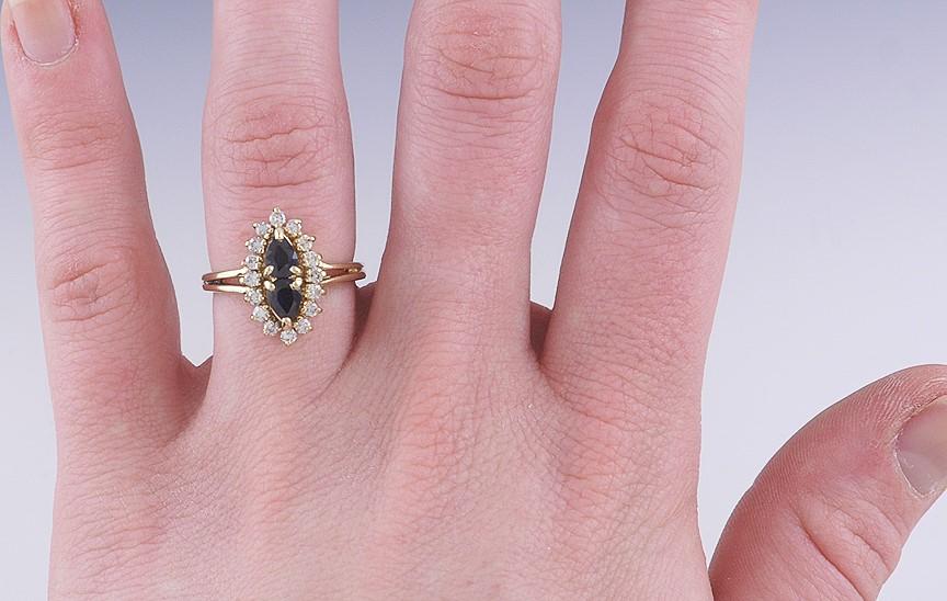 Classy Blue Sapphire & Diamond Cluster 14k Yellow Gold Ring Size 6.5
