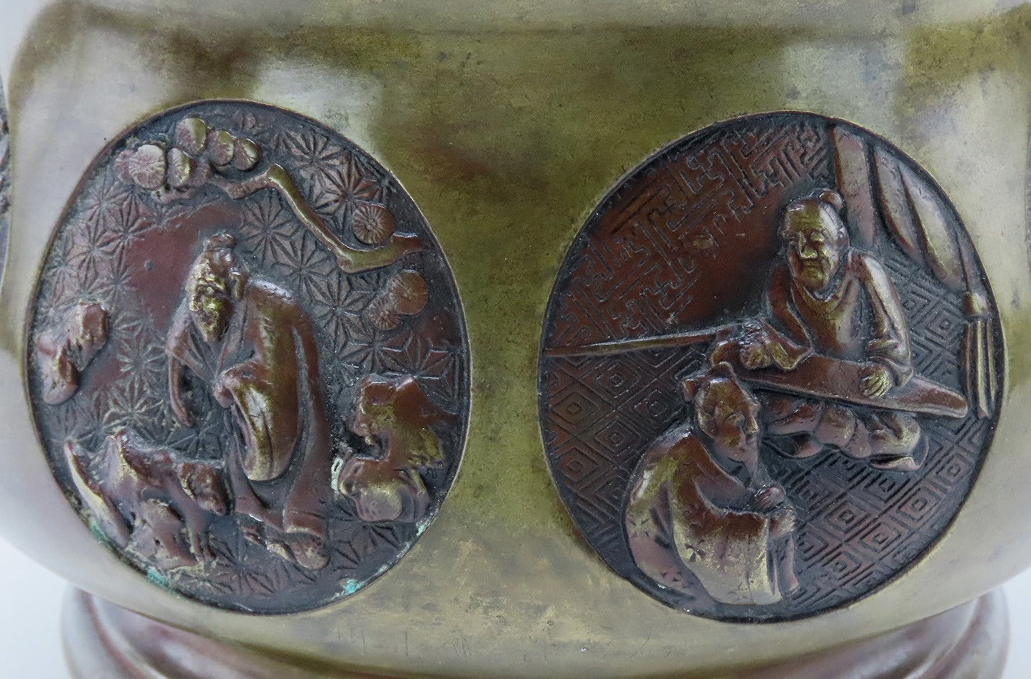 Antique Chinese Bronze Hu Vessel 8 Immortals Mask Handles 4 Character Mark