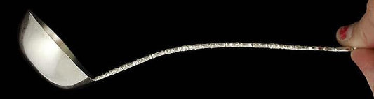 Old Whiting Louis XV 1891 Sterling Silver Gravy Sauce Ladle 8 7/8"