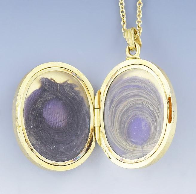 c1871 Elegant Victorian 14k Gold Locket w/ 14k Gold Chain