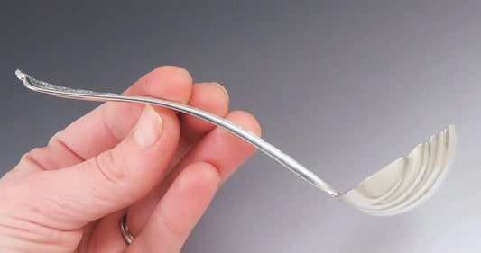 Antique c1875 Sterling Silver Gorham Lady Washington Shell Gravy Sauce Ladle 6"