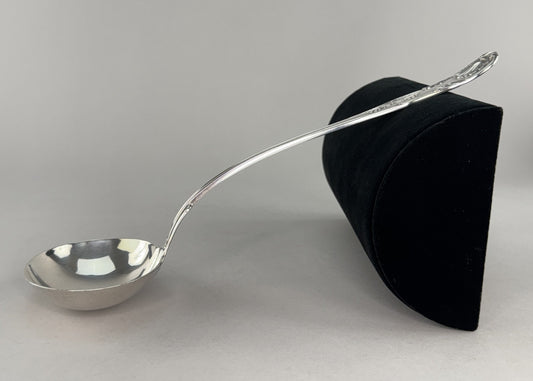 Fine Old c1815-1825 American Coin Silver Large Kings Punch Soup Ladle R W Wilson