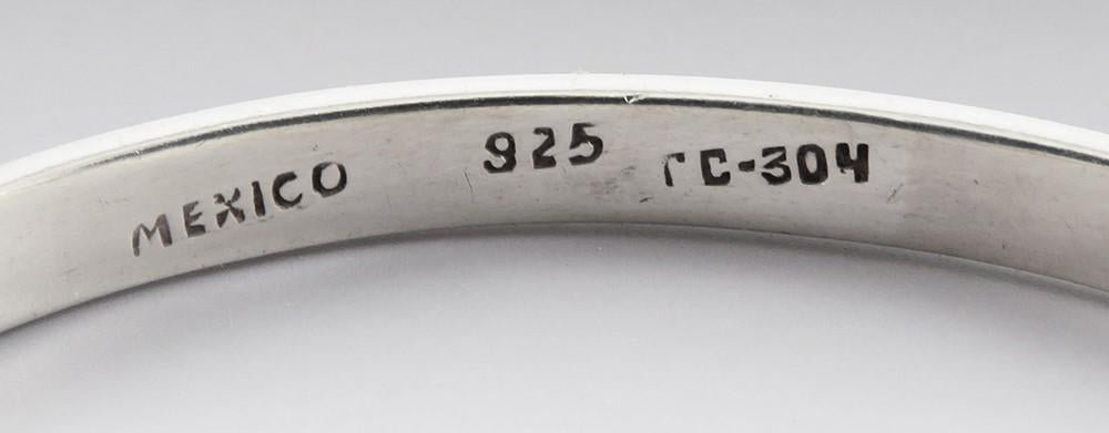 Stylish VTG Mexico Sterling Silver Two Tone Rivet Bangle Bracelet