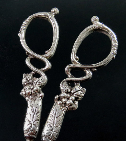 Beautiful Italian Sterling Silver Grape Cluster Grapevine Serving Shears
