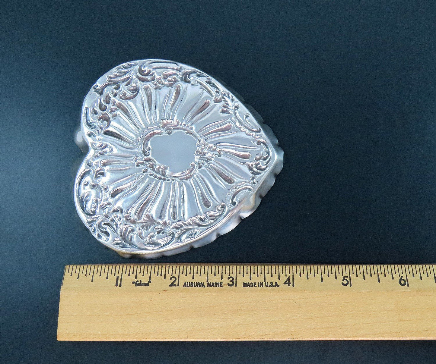 1900 Victorian Small English Sterling Silver Heart Dresser Tray Dish No Mono 4"
