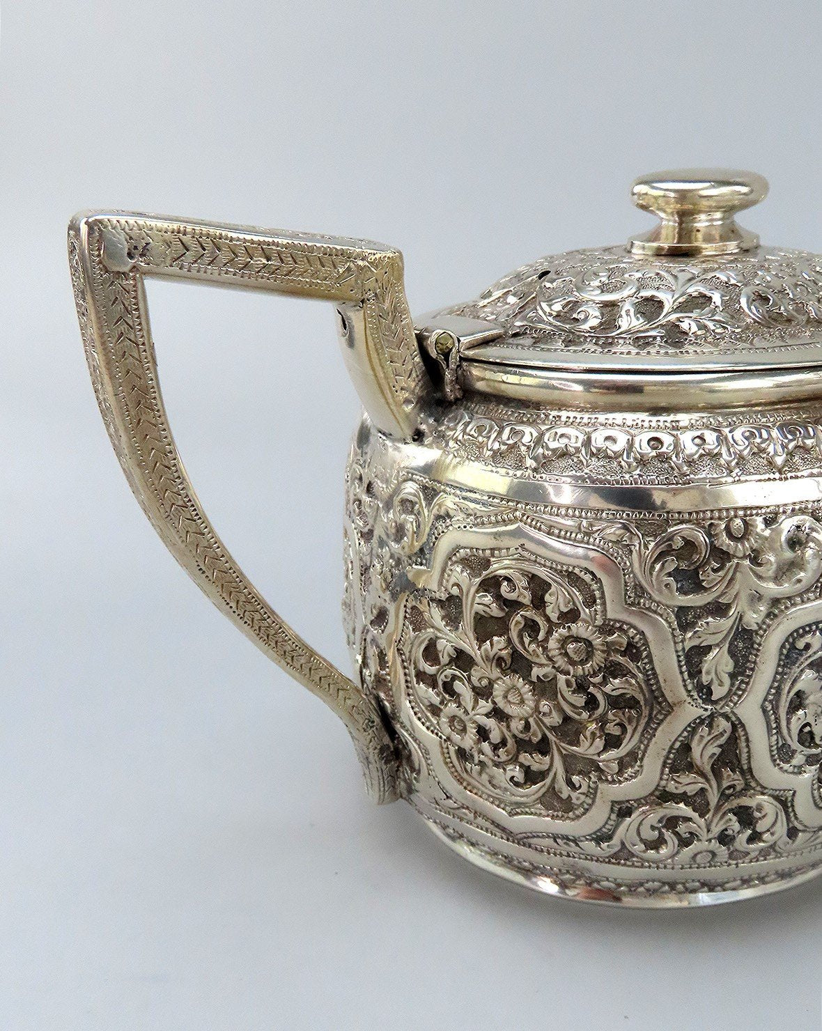 Ornate c1900 Southeast Asian Hand Chased Scrollwork Teapot No Mono 4 3/4" Tall