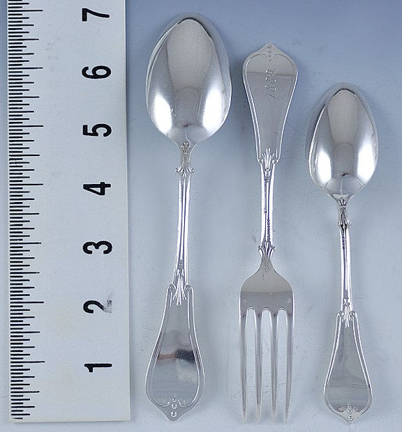 Antique Knowles & Ladd Queen Pattern 10 Teaspoons 1 Fork and 1 Tablespoon
