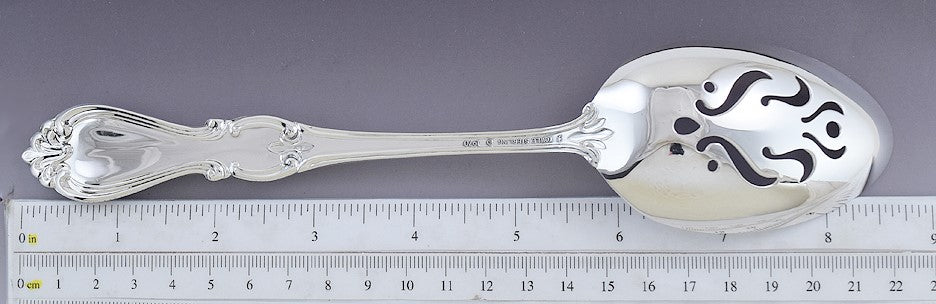 Nice Towle Sterling Silver Queen Elizabeth I Pierced Serving Spoon / Tablespoon