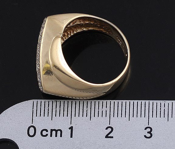 Striking Modern 14k Yellow Gold Brilliant Diamond Ring Size 8
