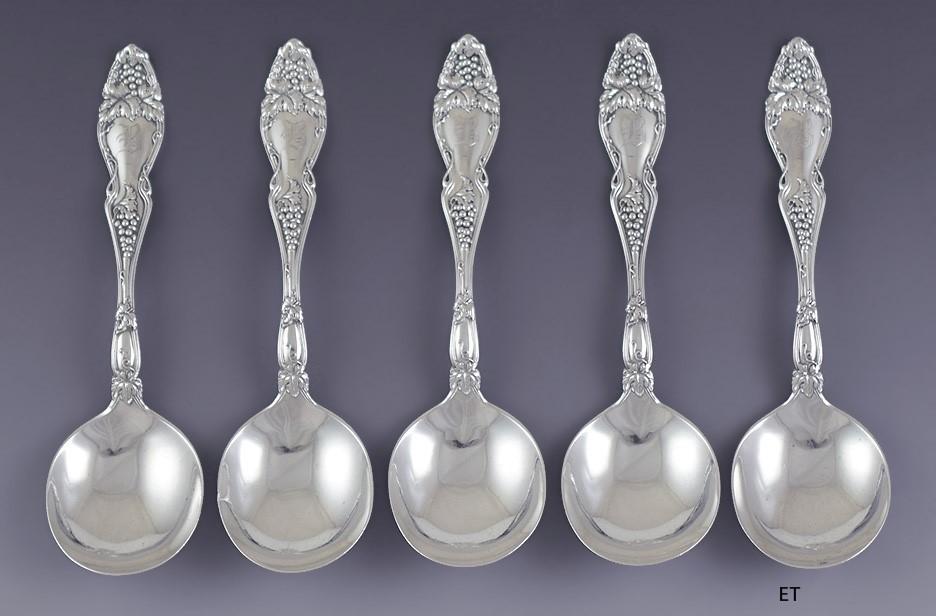 Nice Set 5 International Sterling Silver Cloeta Round Bowl Gumbo Soup Spoons