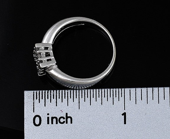 Eye Catching 14K White Gold Diamond Cluster Ring Size 6.5