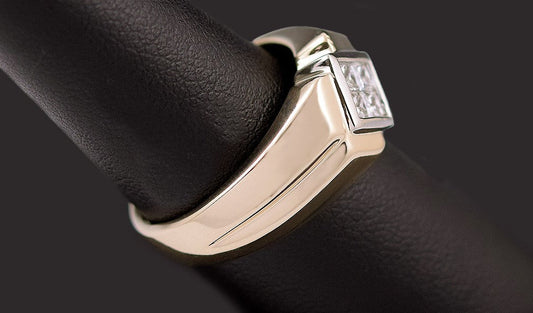 Modern 14k Yellow Gold Ring Set w/ 4 Radiant Cut Diamonds VVS Size 8