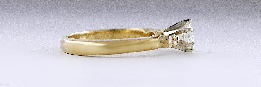 Gorgeous ~.35ct Diamond & 14k Yellow Gold Ring Classic Engagement Size 5.5
