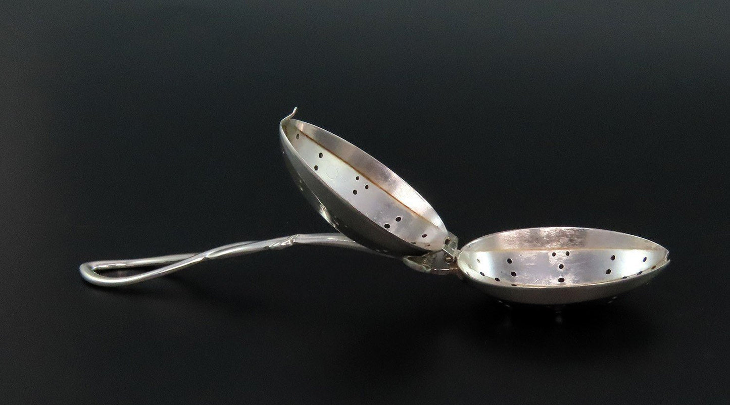 Nice Frank Whiting Sterling Silver Oval Round Tea Infuser 5 5/8 Inches