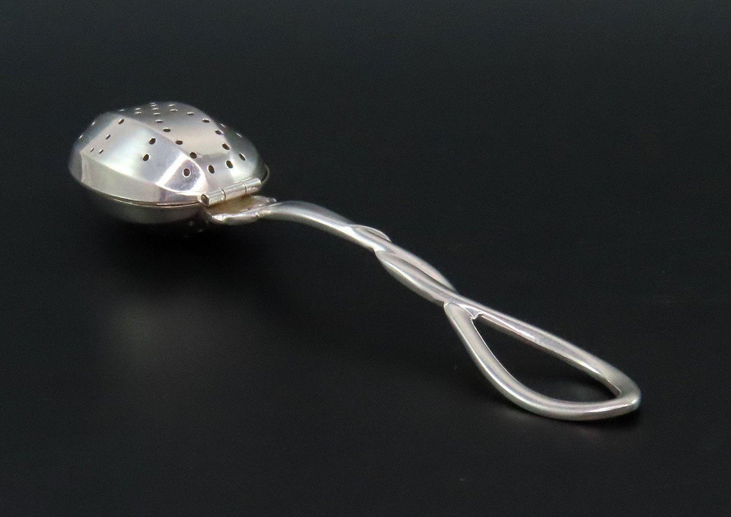 Nice Frank Whiting Sterling Silver Oval Round Tea Infuser 5 5/8 Inches