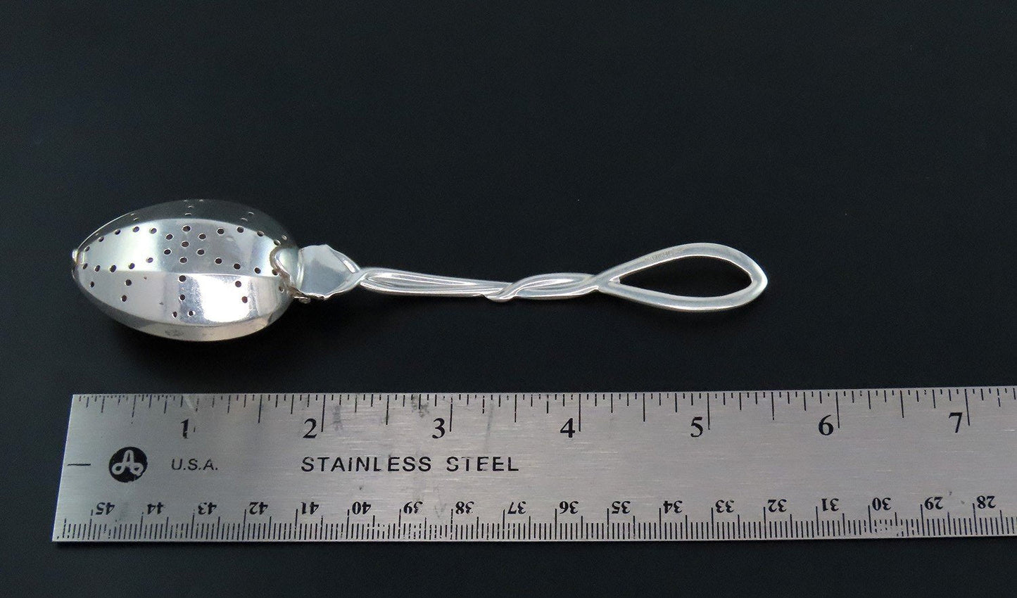 Nice Frank Whiting Sterling Silver Oval Round Tea Infuser 5 5/8 Inches