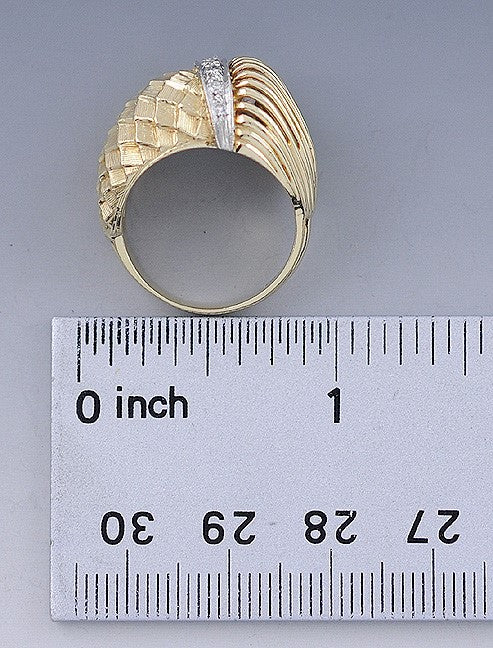 Unique 14K Yellow Gold & Diamond Ring Size 6.5