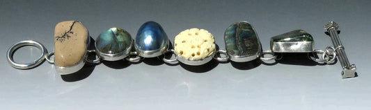 Stylish Sterling Silver Labradorite Black Pearl Gemstone Dei Gratia Bracelet