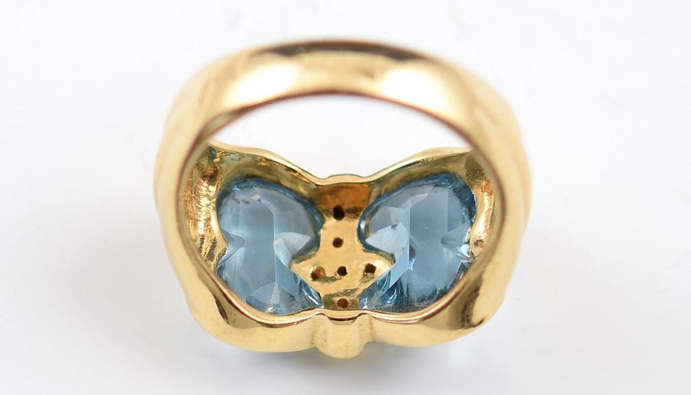Dazzling 14k Yellow Gold w/ Diamonds and Blue Topaz Ring w/ Cross Center Sz 6.75