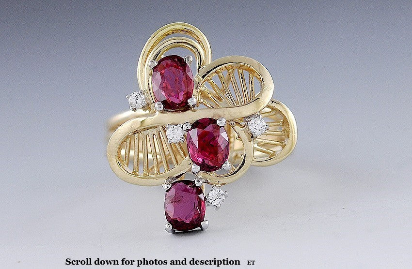 Lovely Ruby & Diamond 14K Yellow Gold Ring Size 6.75