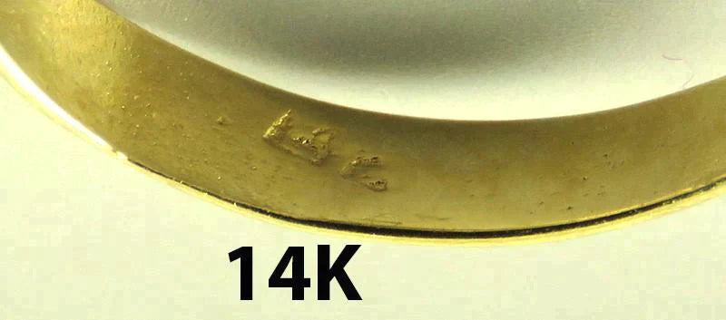 Lovely 14K Yellow Gold 1/2 Carat Diamond Gemstone Ring Size 5.75