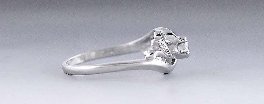 Lovely Vintage c1930s Diamond and 14k White Gold Spiral Whirl Ring
