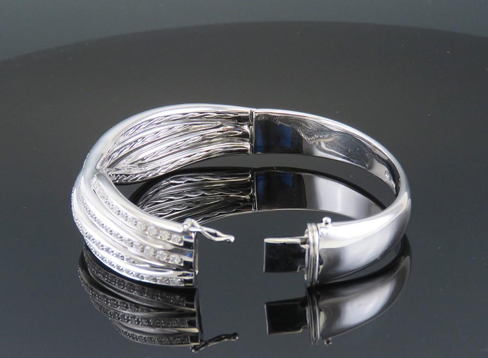 High End 18K White Gold ~2.5ct Diamond Wide Hinged Bangle Bracelet