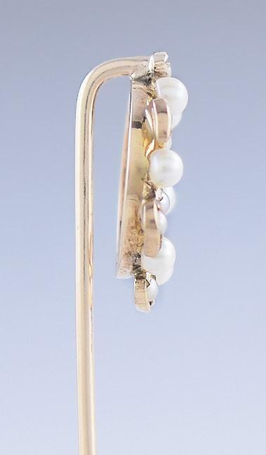 Charming late 1800s/early 1900s 14k Gold Natural Seed Pearl Wreath Stickpin