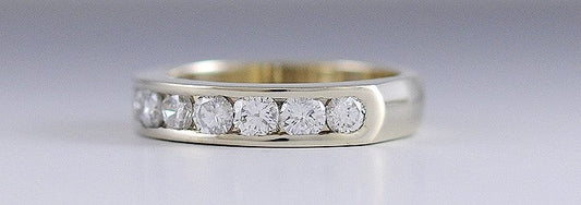 Elegant 14K White Gold 7 Diamond Anniversary Band Ring Size 6