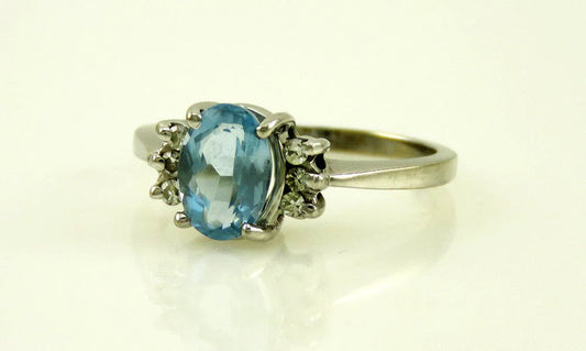 Lovely 14K White Gold Blue Aquamarine Diamond Ring Size 5.5