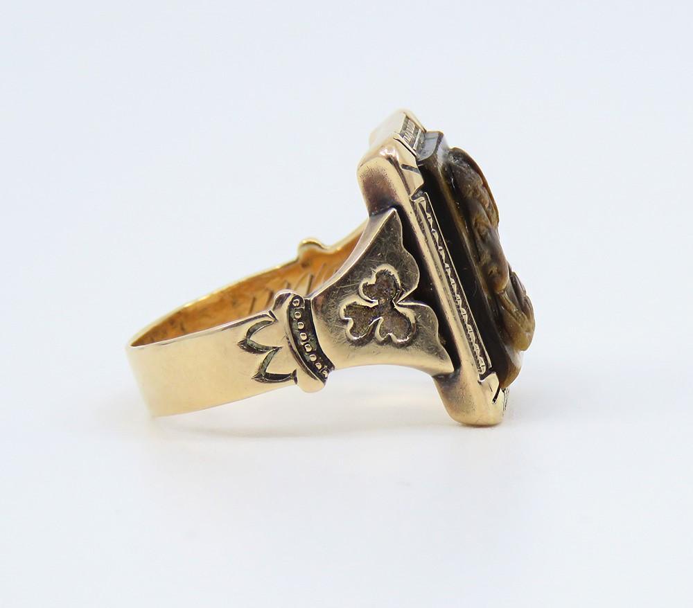 Antique Victorian 10K Yellow Gold Hand Carved Tiger's Eye Stone Cameo Ring