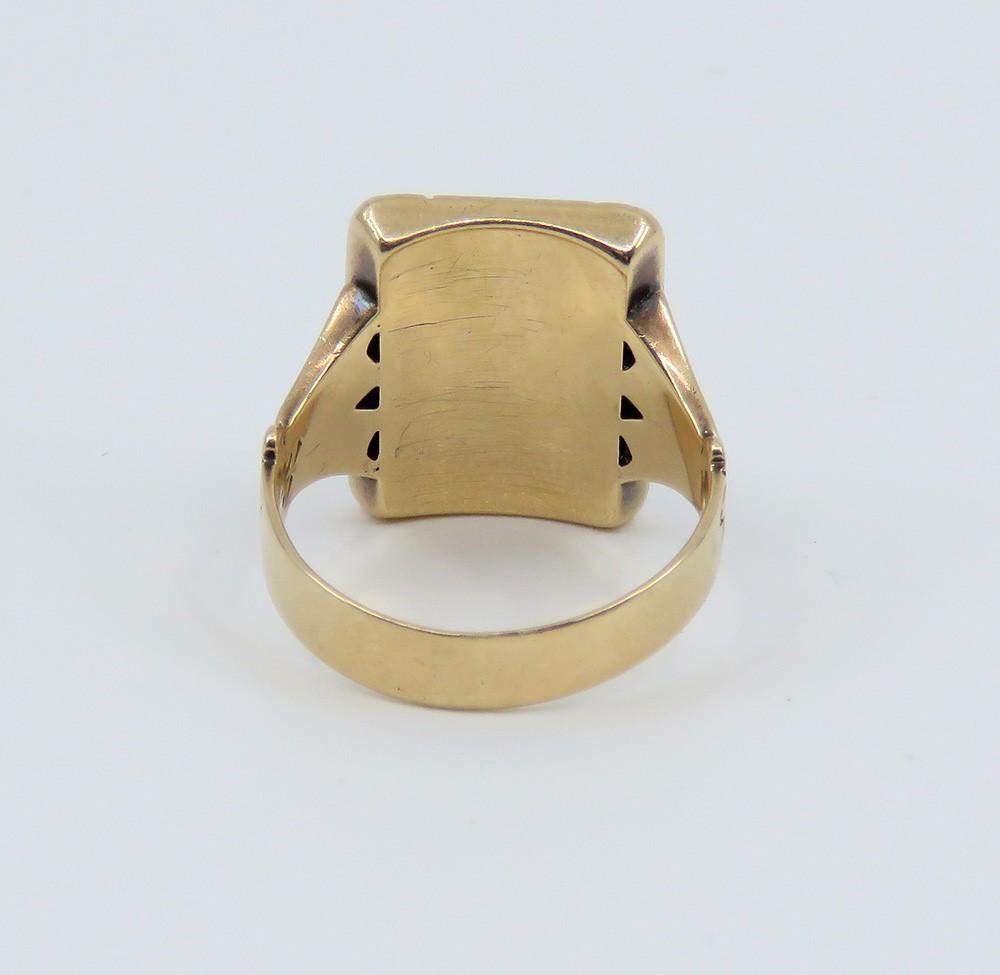 Antique Victorian 10K Yellow Gold Hand Carved Tiger's Eye Stone Cameo Ring