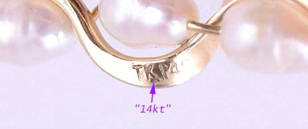 Beautiful 14k Yellow Gold Modern Pin / Brooch w/ Real Pearls in Wavy Form