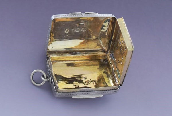 1833 Neat English Georgian Sterling Silver Vinaigrette / Scent Box
