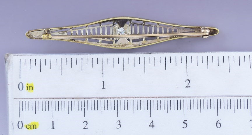 c1910s Lovely 14k Gold Platinum Filigree & Diamond Bar Pin Brooch