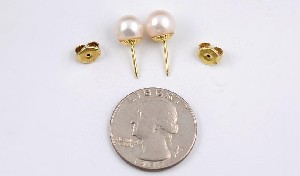 Luscious 14k Yellow Gold and Saltwater Pearl Pierced Earring Studs w/ Box