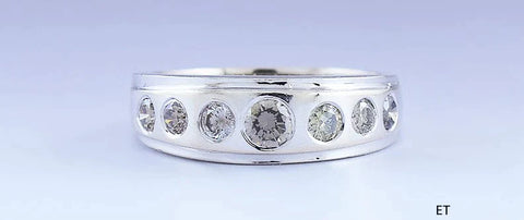 Dazzling 18k White Gold & Champagne Diamond Ring