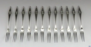 12 Fine Sterling Silver Howard Washington Pattern Strawberry Forks