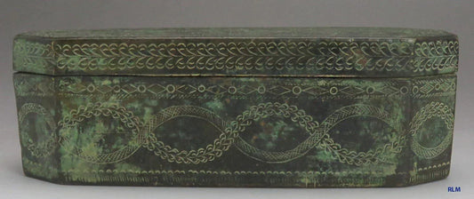 Superb c1856 Turkish? Middle Eastern? Bronze Hand Engraved Snuff Box
