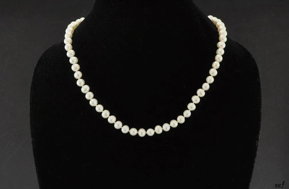 Beautiful Genuine Pearl Beaded Necklace 14k Yellow Gold Clasp 18"