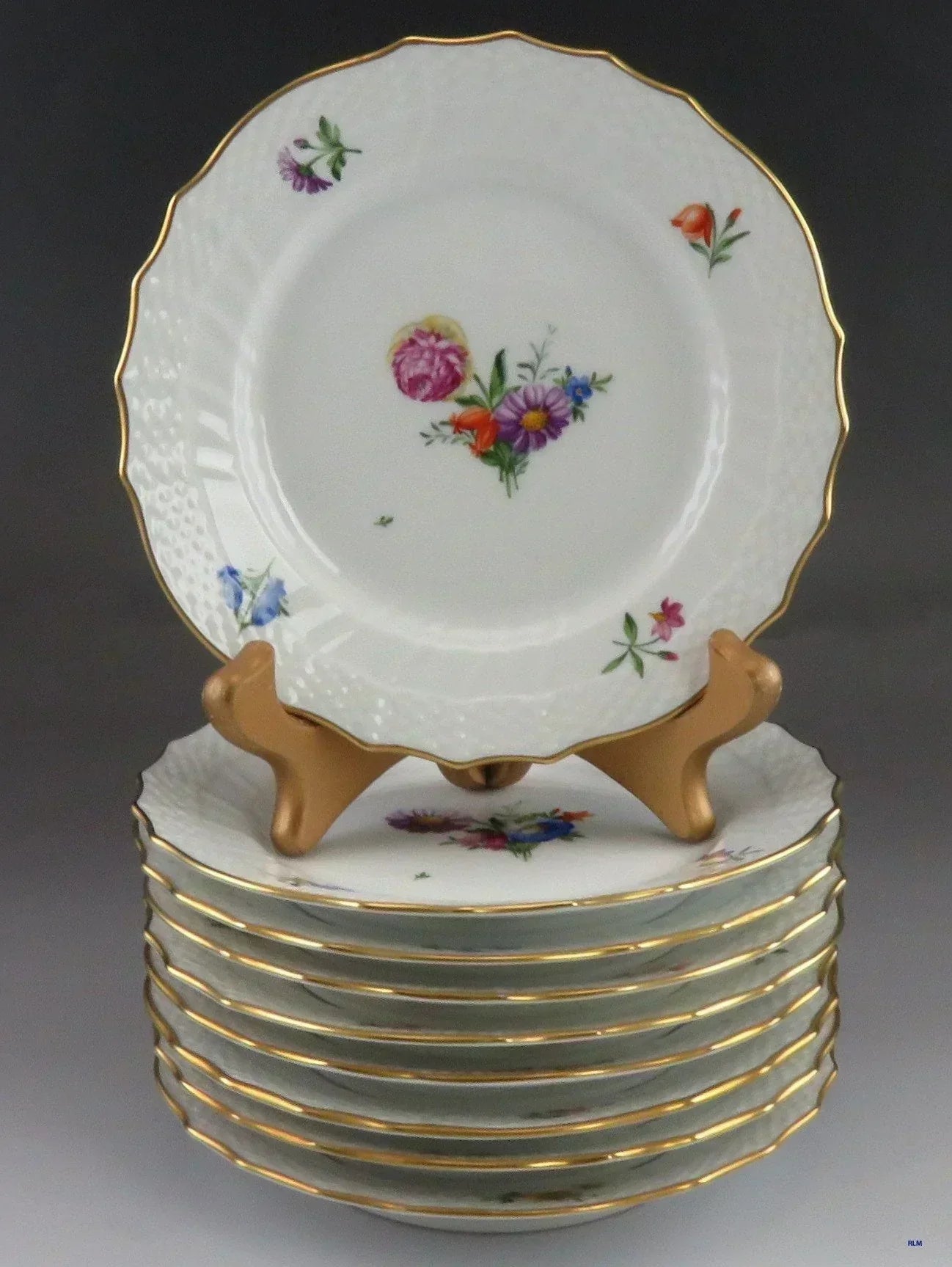 Fine set 9 Royal Copenhagen Light Saxon Flower 493 Floral Bread Plates / Saucers