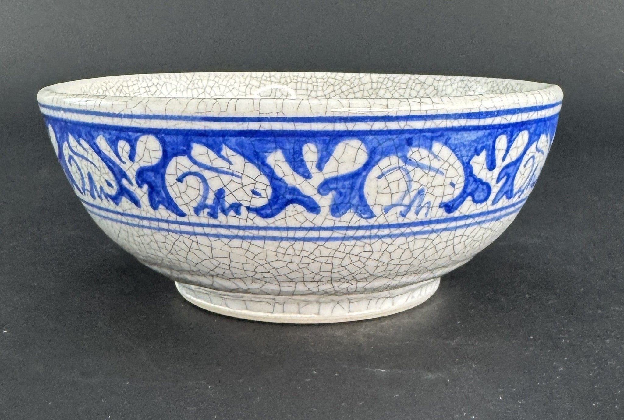 Nice Antique Signed Dedham Pottery Rabbit Crackle Glaze Bowl 6.75"
