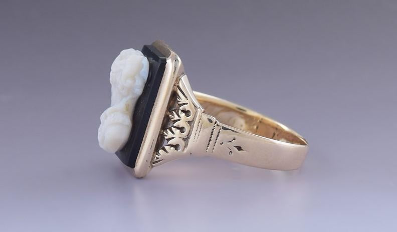 Elegant Antique Victorian 14k Gold Onyx Cameo Young Woman Ring 19th Century