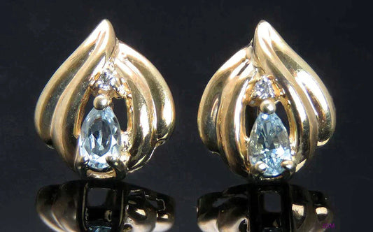 Gorgeous Pair 10k Yellow Gold Blue Topaz & Diamond Stud Earrings