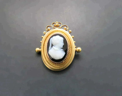 Lovely Victorian 14k Gold Hardstone Cameo Pin / Brooch / Pendant