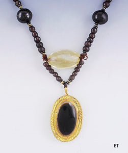 Eye Catching Almandite Garnet Agate & Quartz 20-22kt Gold Bead Necklace
