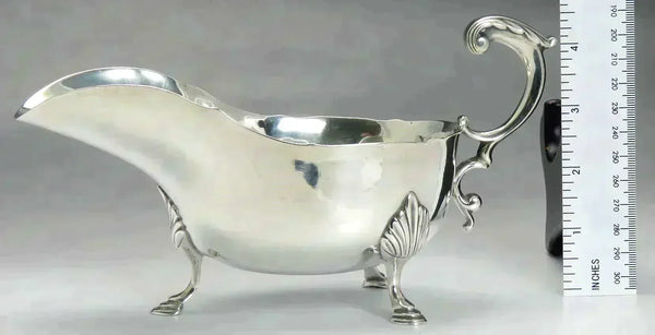 American Sterling Silver Heavy Weight Georgian Style Gravy / Sauce Boat