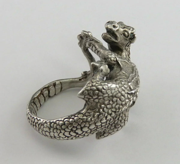 Rare Signed James Yesberger Sterling Silver Dragon Griffin Ring Size 7.5